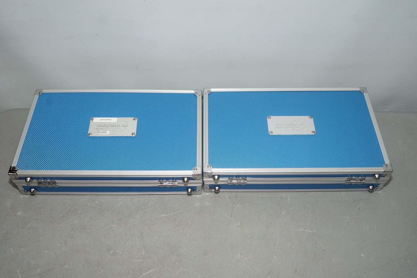 ^ Aaronia EMC Sniffer/Probe Set PBS1 DC – 9GHz & UBBV 2 40dB EMC Preamplifier