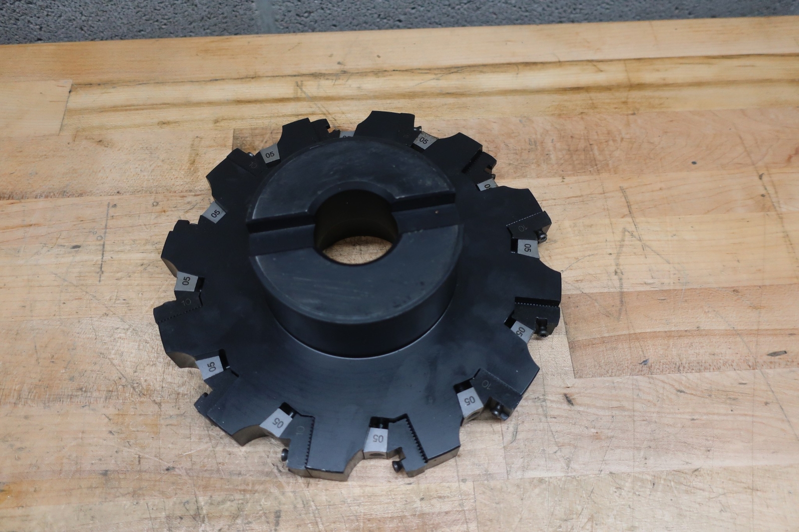 Sandvik R331.32-203R38RM0 925 | 8″ CoroMill Indexable Face Mill | 1.5″ Pilot