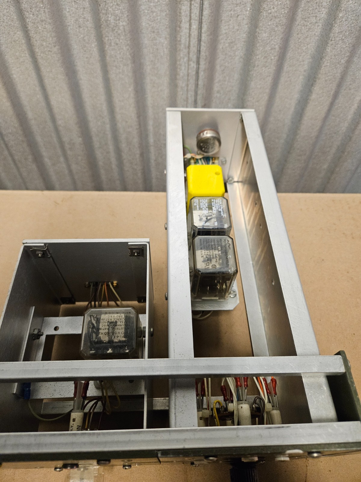 Airco Temescal Turret Source Selector + Shutter Control Module – BDJ-1800 E-Beam