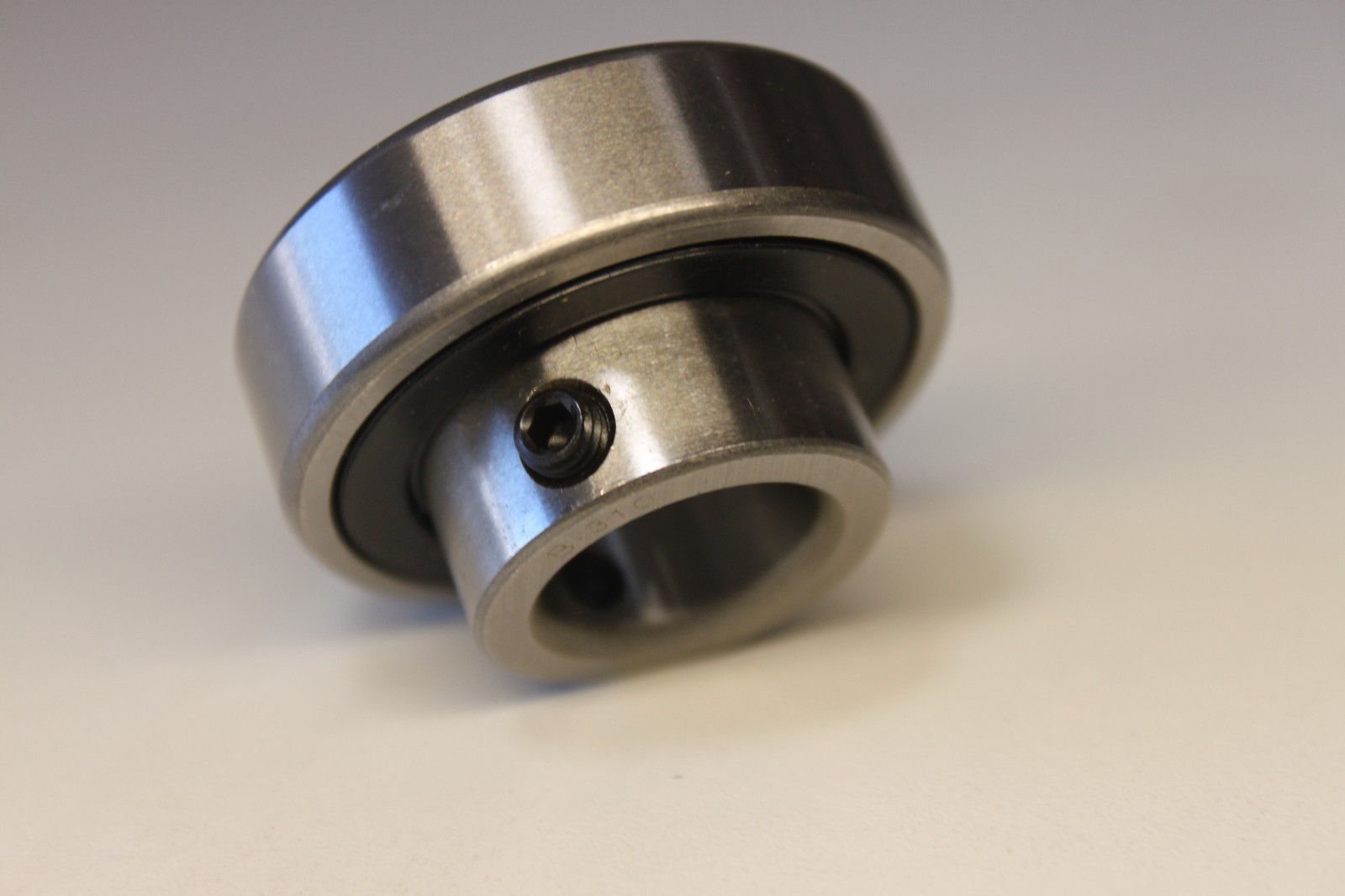 Premium B-310 Insert Bearing 5/8″ Bore | CSB202-10 w/ Rubber Seals at Both Side