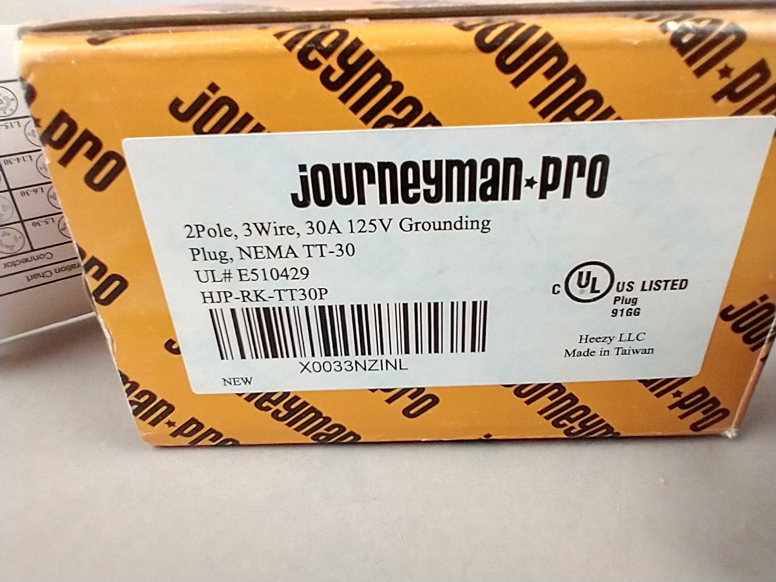 Journeyman-pro 30 Amp 125-Volt 2-Pole 3-Wire NEMA TT-30 Grounding Plug Black