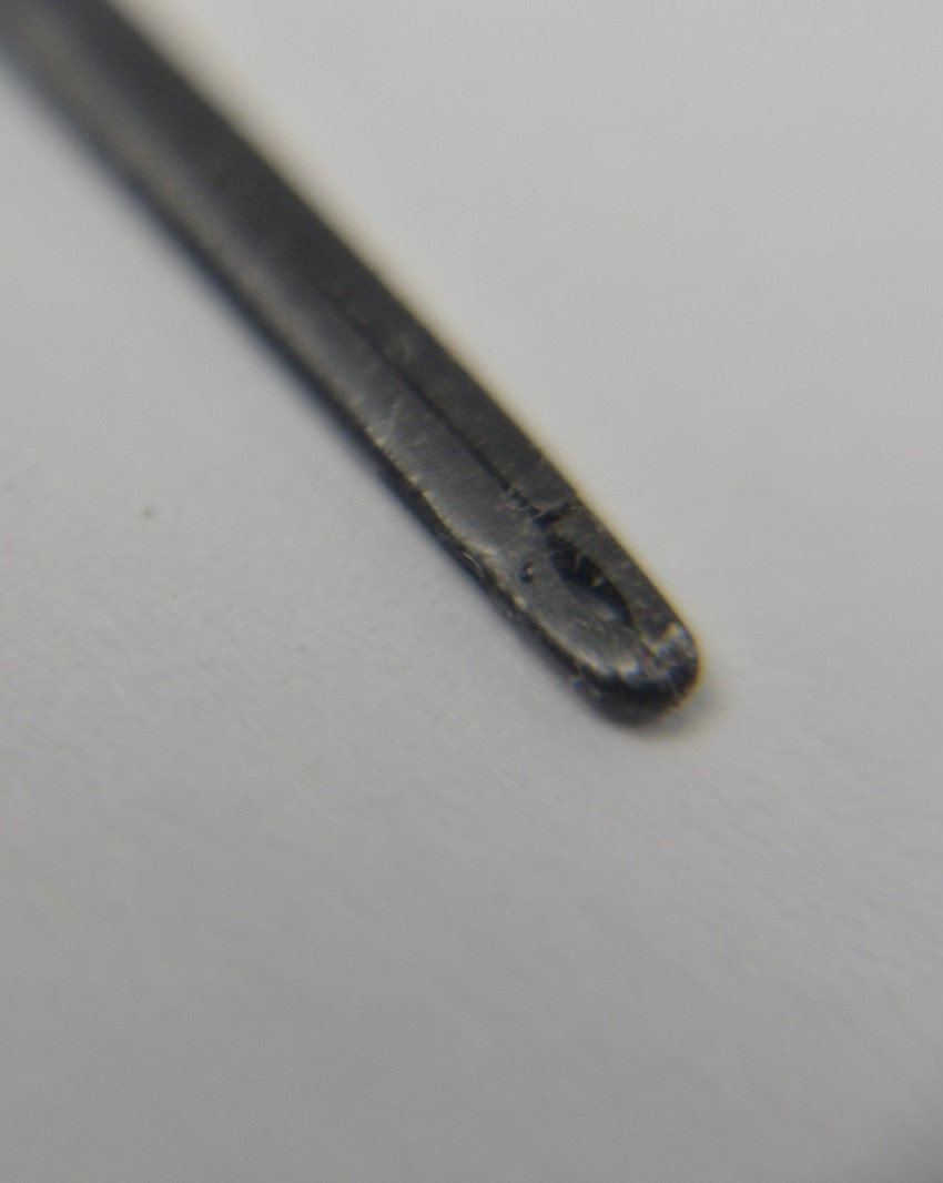 Miltex 19-2090-B Micro Ear Forceps 3-1/4 Oval 0.6 mm Wide, Ebony – Germany