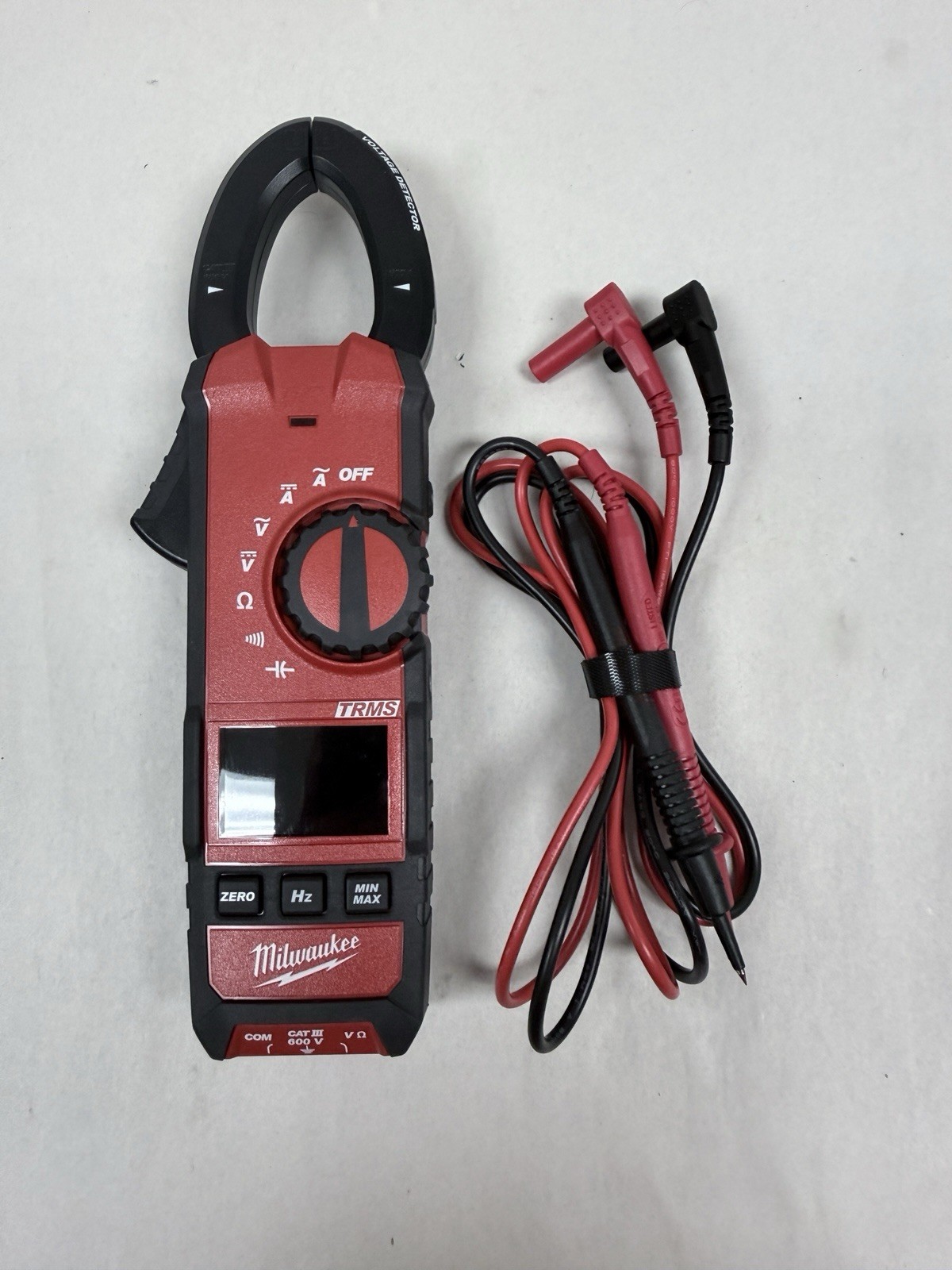 Milwaukee 2237-20 600 Amp AC/DC Digital Clamp Meter/ New Open Box.