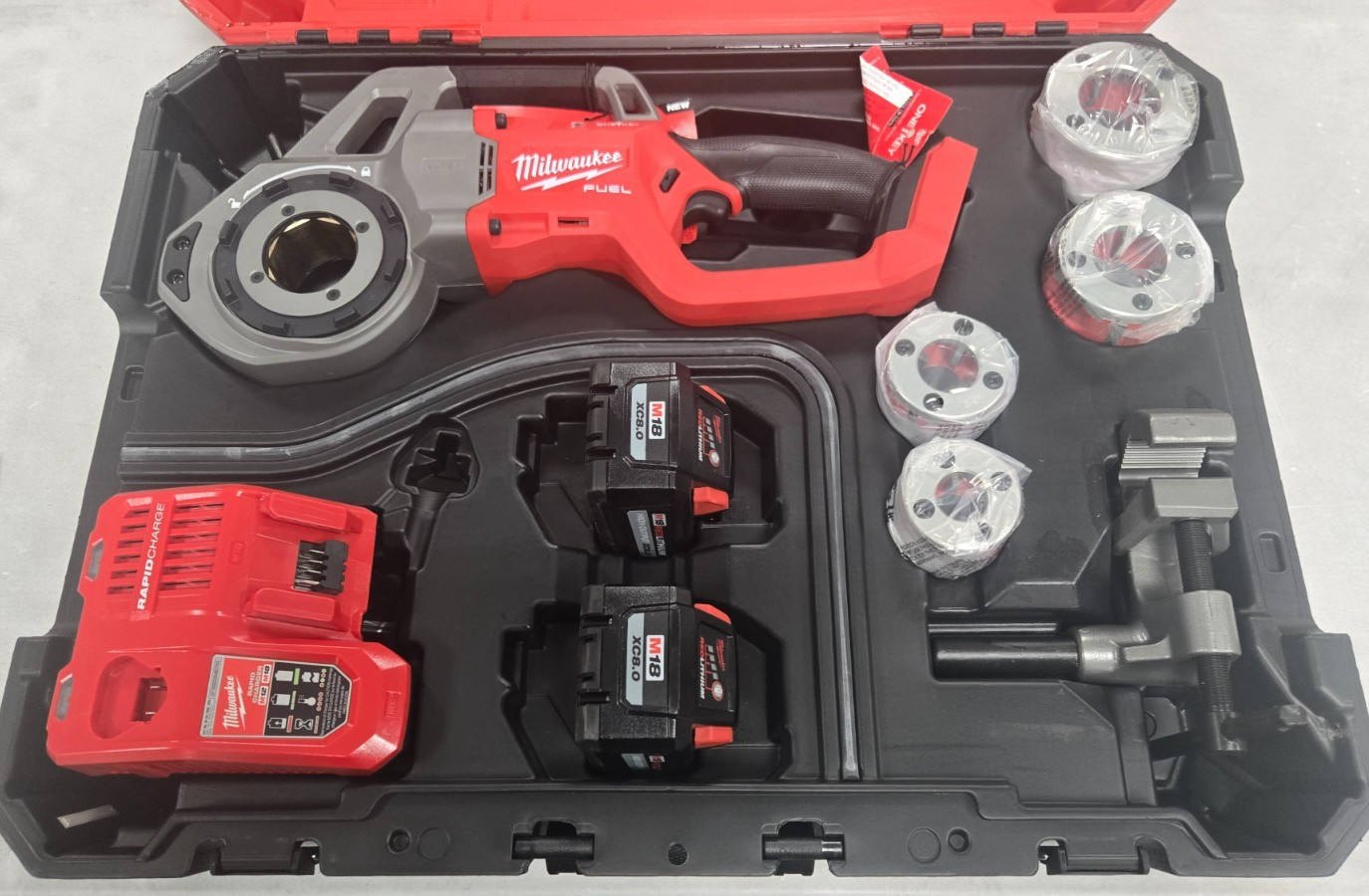 FACTORY RECONDITIONED Milwaukee 2870-22 M18 FUEL Compact Pipe Threader w/One-Key