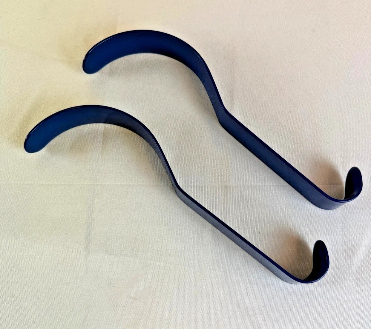Pair of Adler Surgical 71-422 Insulated Non-Conductive Deaver Retractors 1″ x 8″