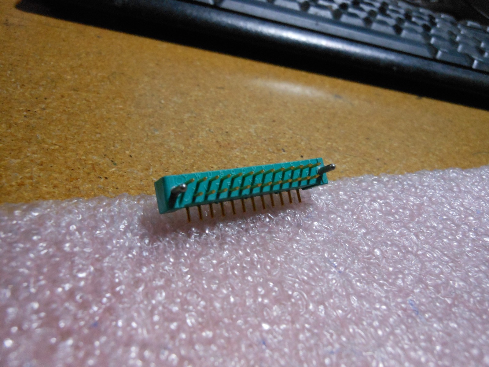 CINCH CONNECTOR PART # 215-01-25-003 NSN 5935-01-005-9640