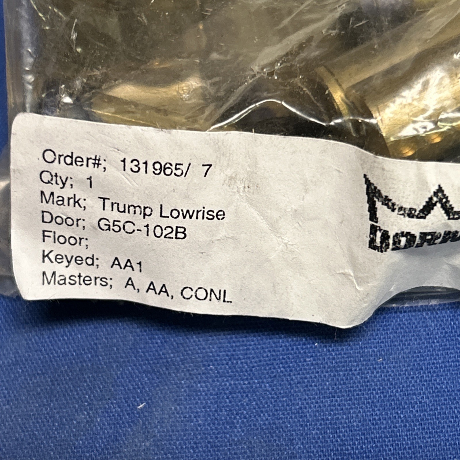 Lot of 20 Dorma blue interchangeable cores A6 with 2 control keys KSP