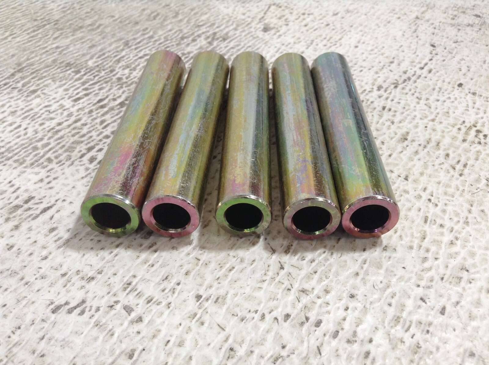 Daedong Kioti U3215-56301 Carrier UPR Tube U321556301 Bag of 5 New (TSC)