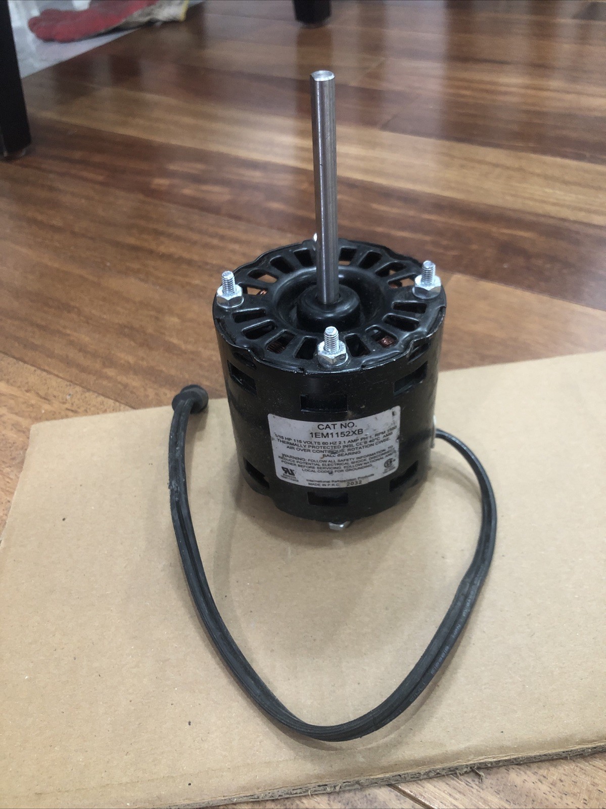 1EM1152XB 1/15 HP, 115V 1550 RU