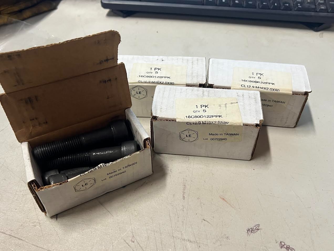 Lot of 20 CL12.9 M16X2.0X80 Socket Head Screws 3 in. Grade 8 Partially Threaded