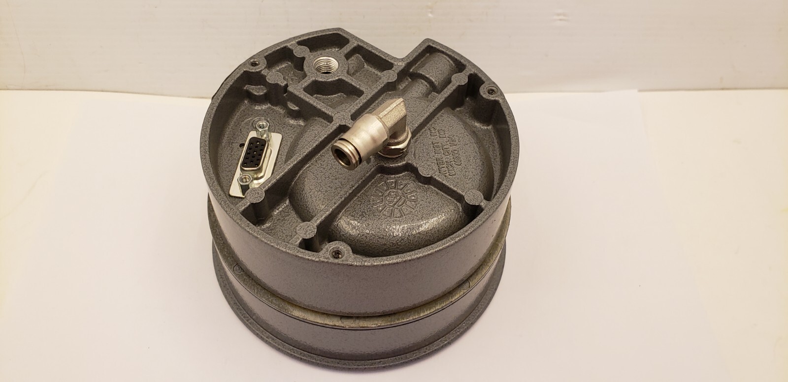 DWYER DH3-002 DIFFERENTIAL PRESSURE CONTROLLER, 0-0.25″ W.C. RANGE