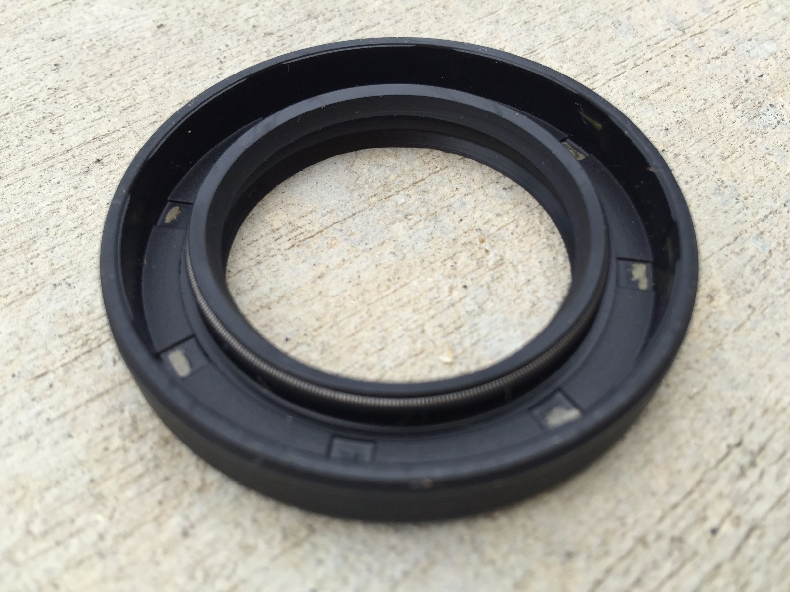 40HP Rotary Cutter Gearbox Input Oil Seal, Land Pride part 060060, 05-002