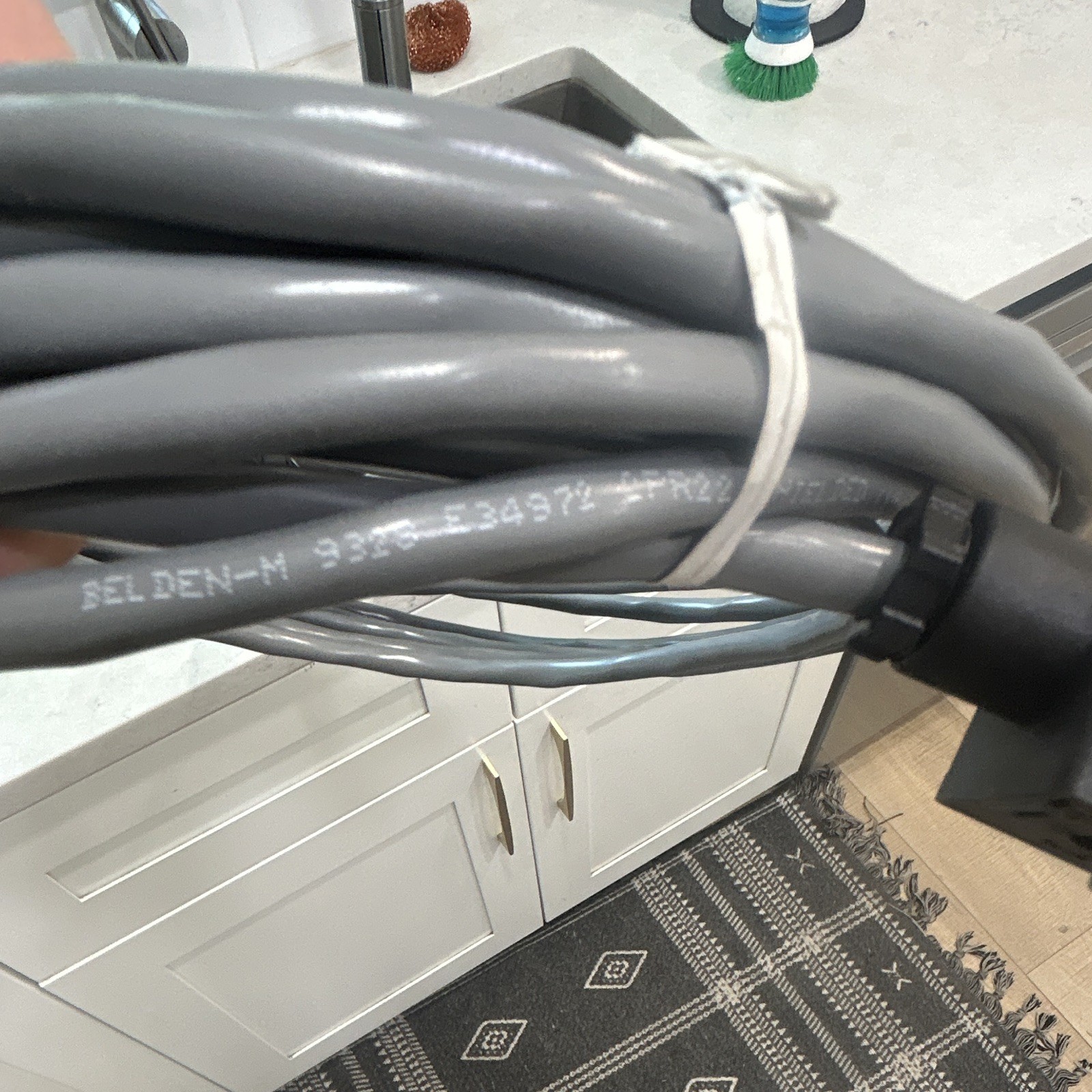 Belden 9318 18 AWG 3-Conductor Stranded Copper Cable 50 ft Gray