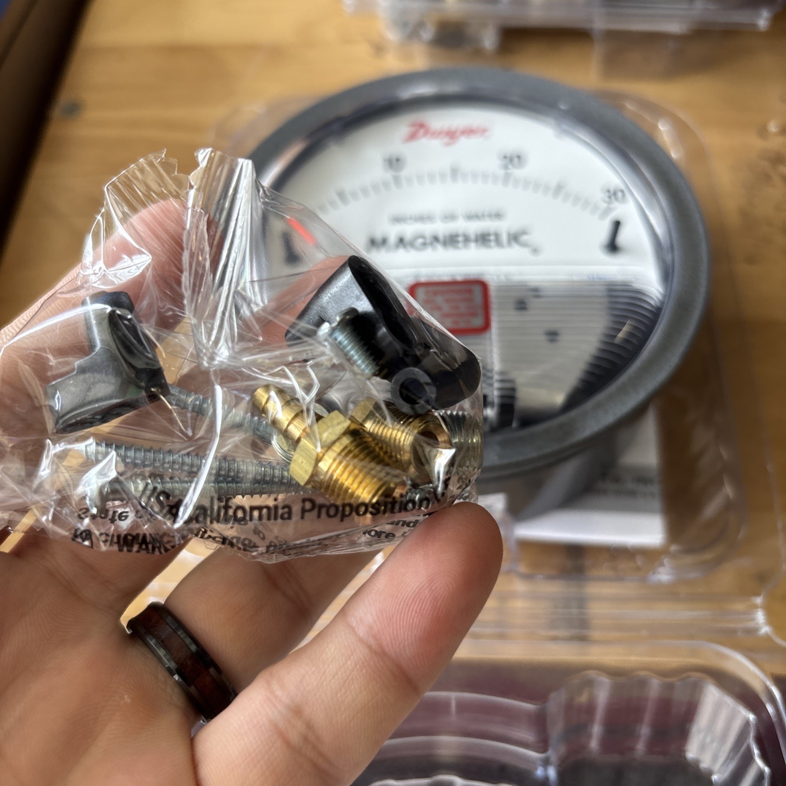 Dwyer 2030 Magnehelic Differential Pressure Gauge (0-30″w.c.)