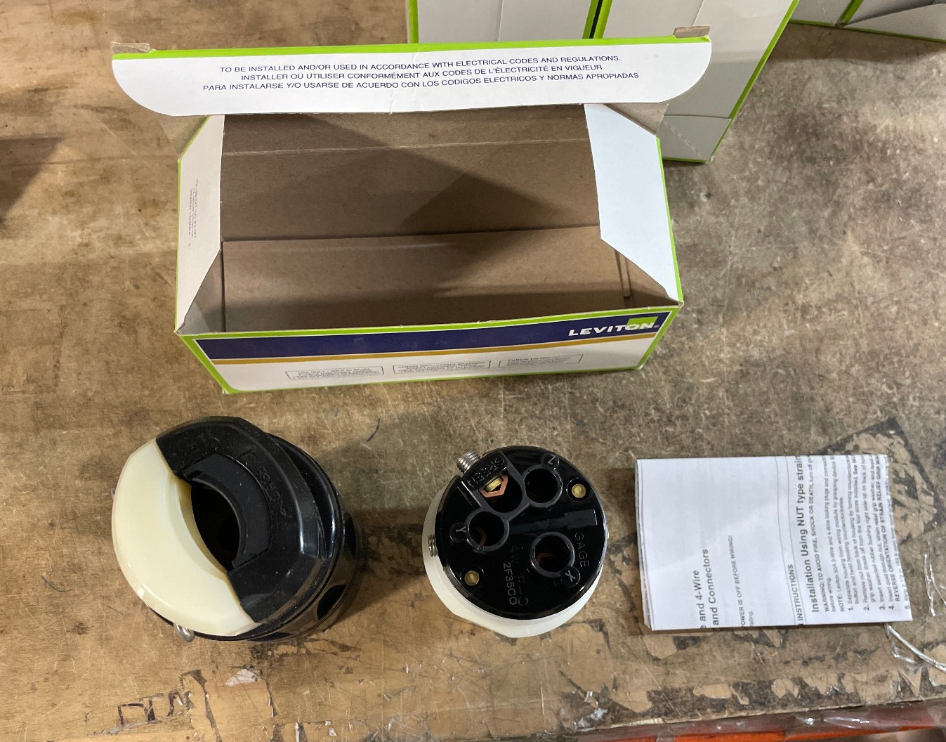 Leviton CS8165C 50 Amp, 480 Volt, Black & White Locking Plug, Industrial Grade