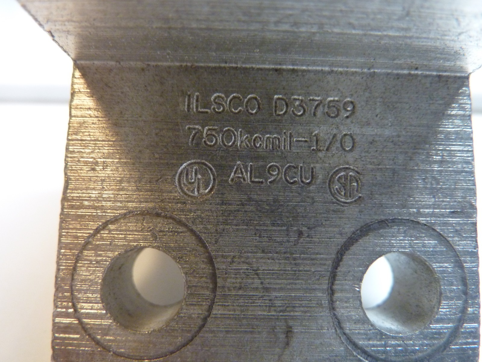 ILSCO D3759 Aluminum Block Mechanical Lug Terminal 750 KCMIL-1/0 AL9CU (31959)