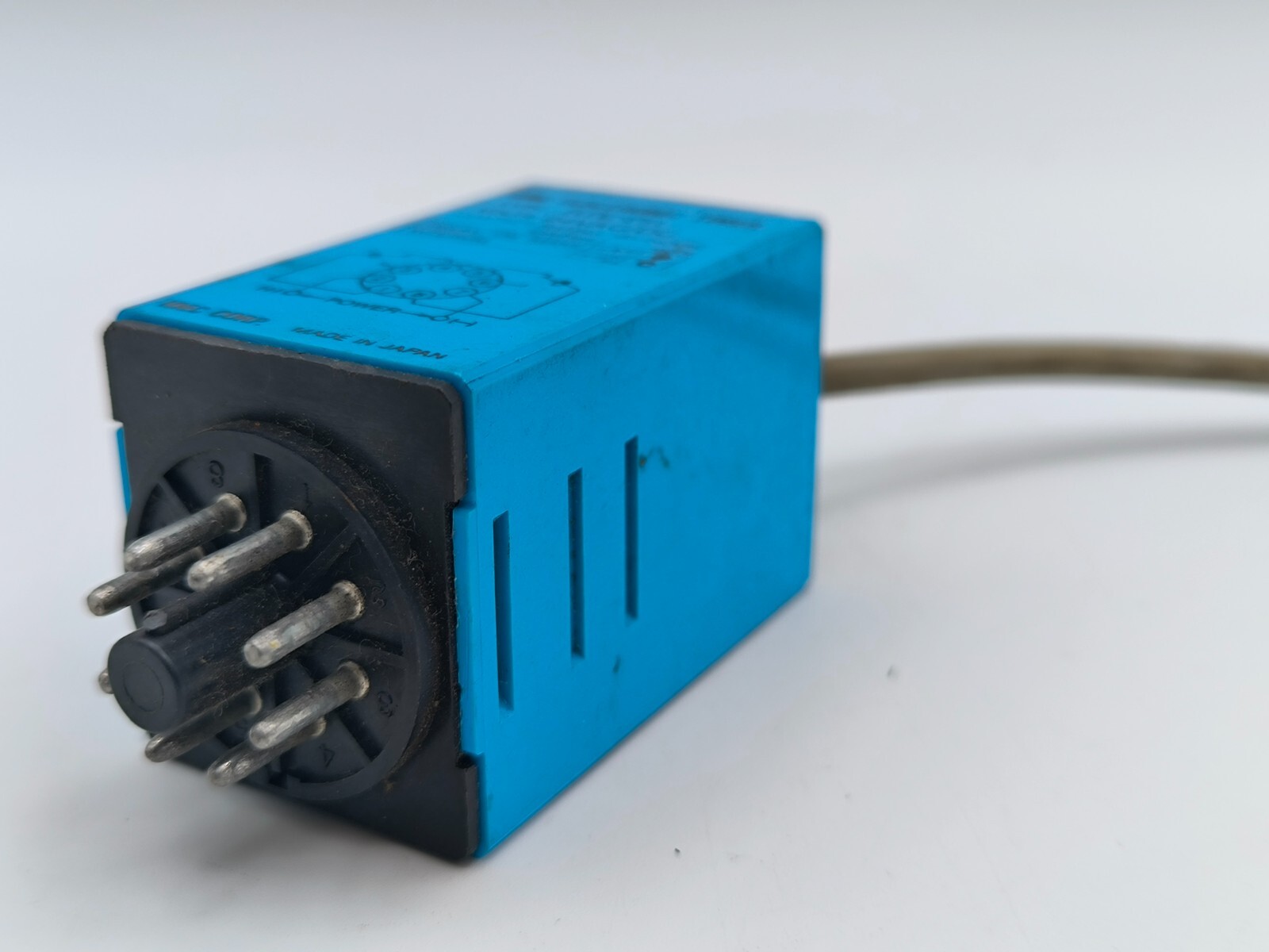IDEC RTE-P11 Electronic Timer Plug-in Mount DPDT 10A 120VAC Coil 24V AC/DC 8 Pin