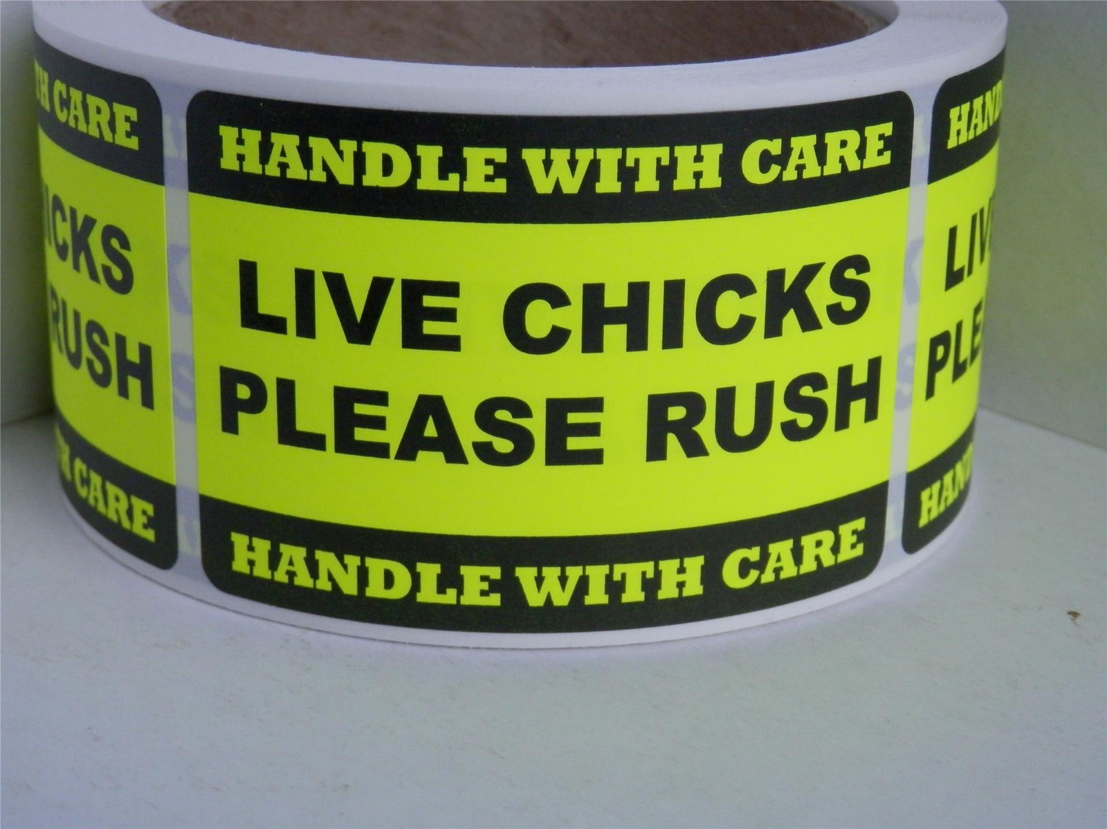 250 sticker, LIVE CHICKS PLEASE RUSH HANDLE W. CARE Labels fluor. chartreuse
