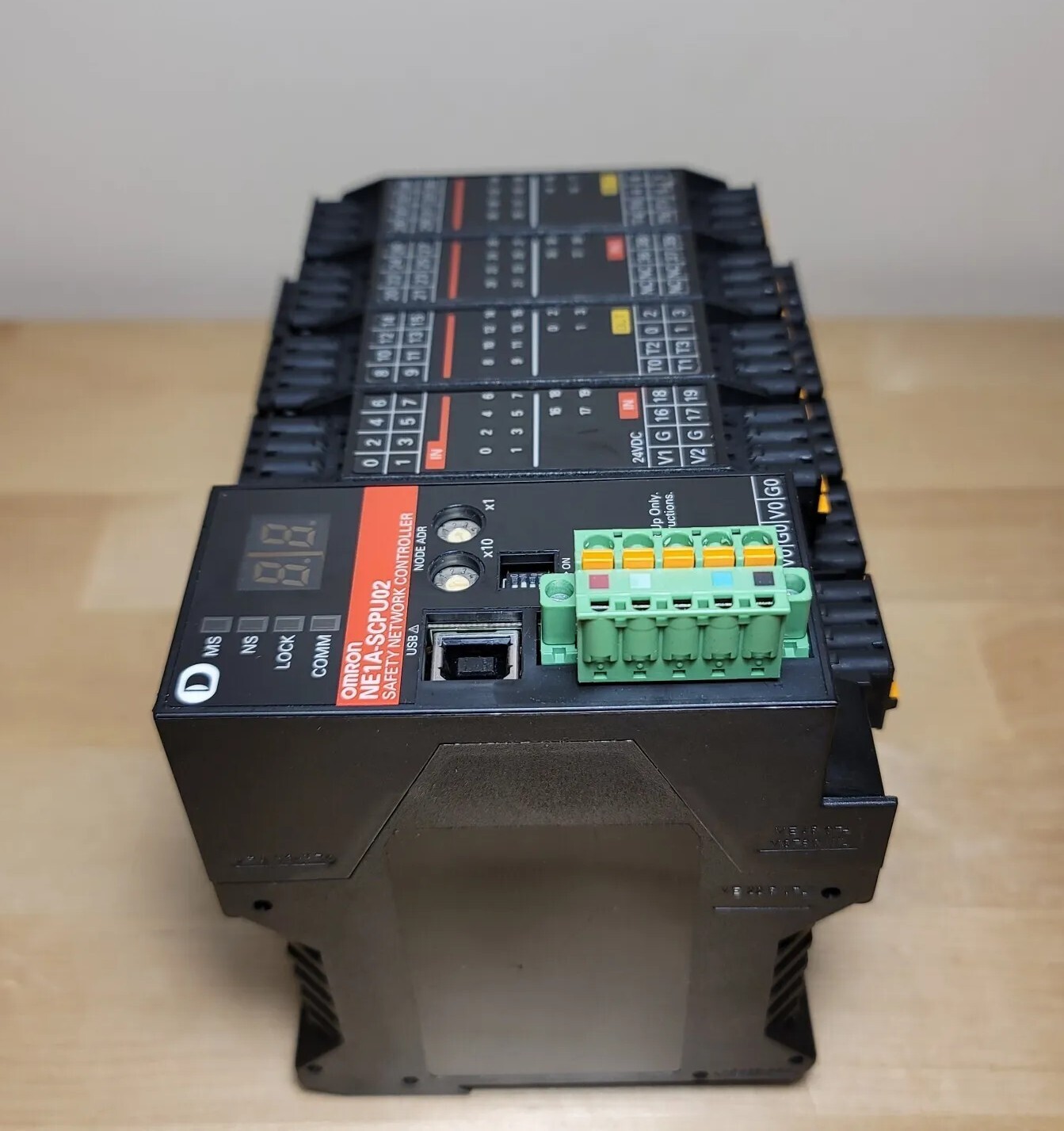 Omron NE1A-SCPU02 Safety Network Controller 24VDC 40 Inputs 8 Outputs