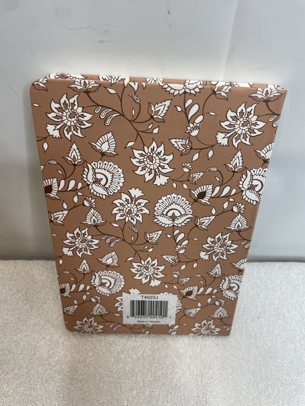 Two Sea Brown & White Floral 100 Lined Pages 0.50 × 6.00 x 8.66 Notebook Journal