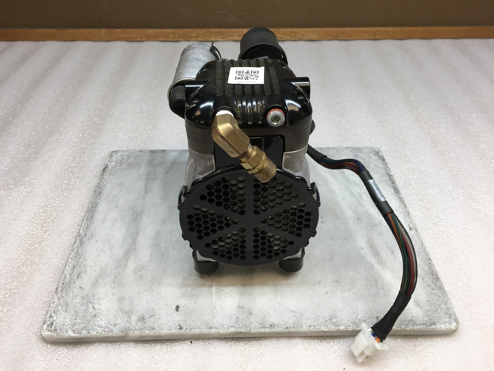 Gast 86R135-101-N270X Rocking Piston Single Oil-less Compressor/Pump