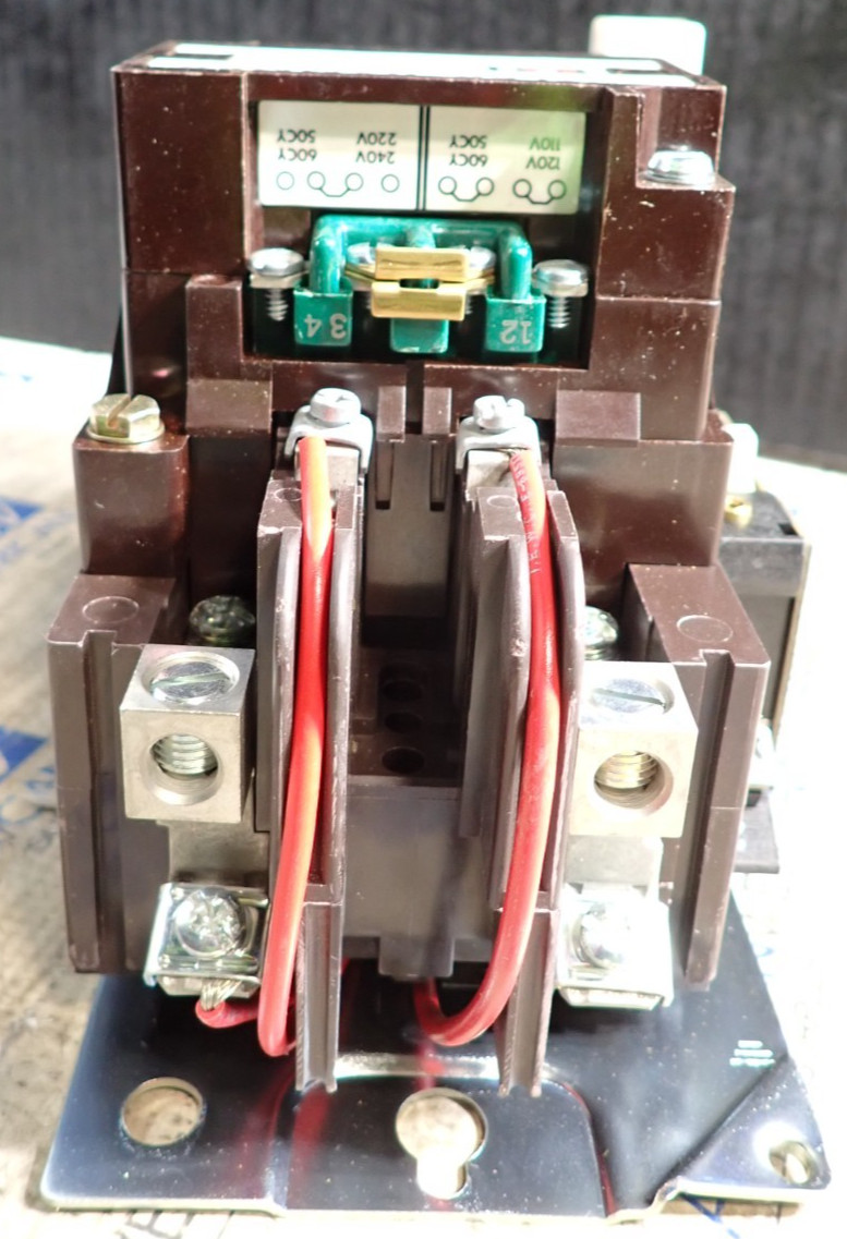 New Cutler Hammer B10DN0FB Ser B1 Single Phase Size 2 Starter 120/240 Volt Coil