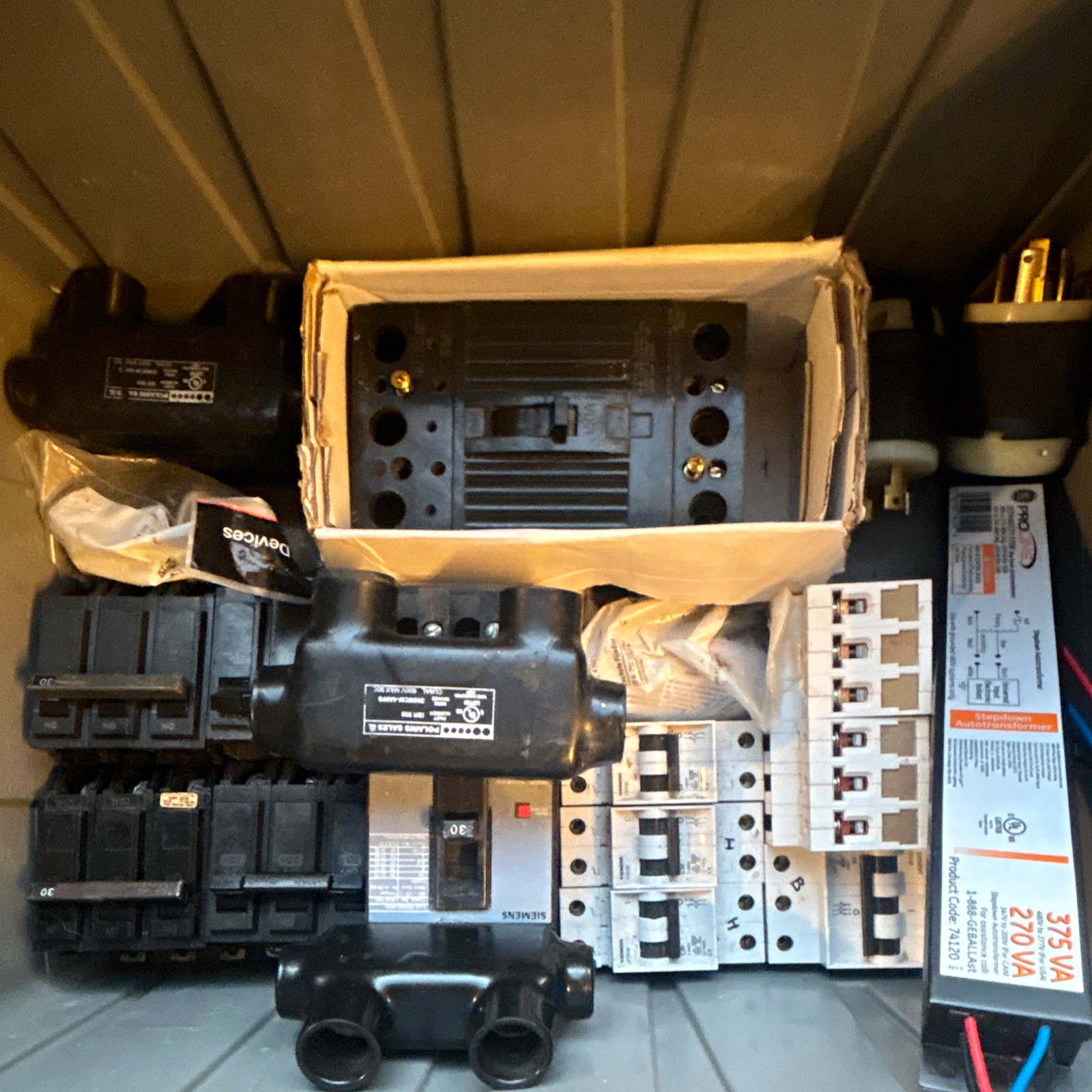 Siemens Q2150 QP 150A 2-Pole 201-250V AC Plug-In Main Breaker Type C
