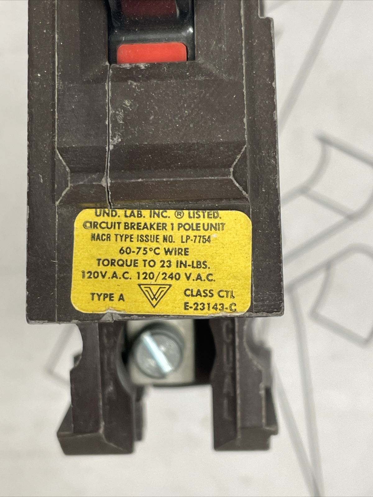 Wadsworth A120 – 20 Amp 1 Pole 240V Type A (Plastic Foot) Circuit Breaker