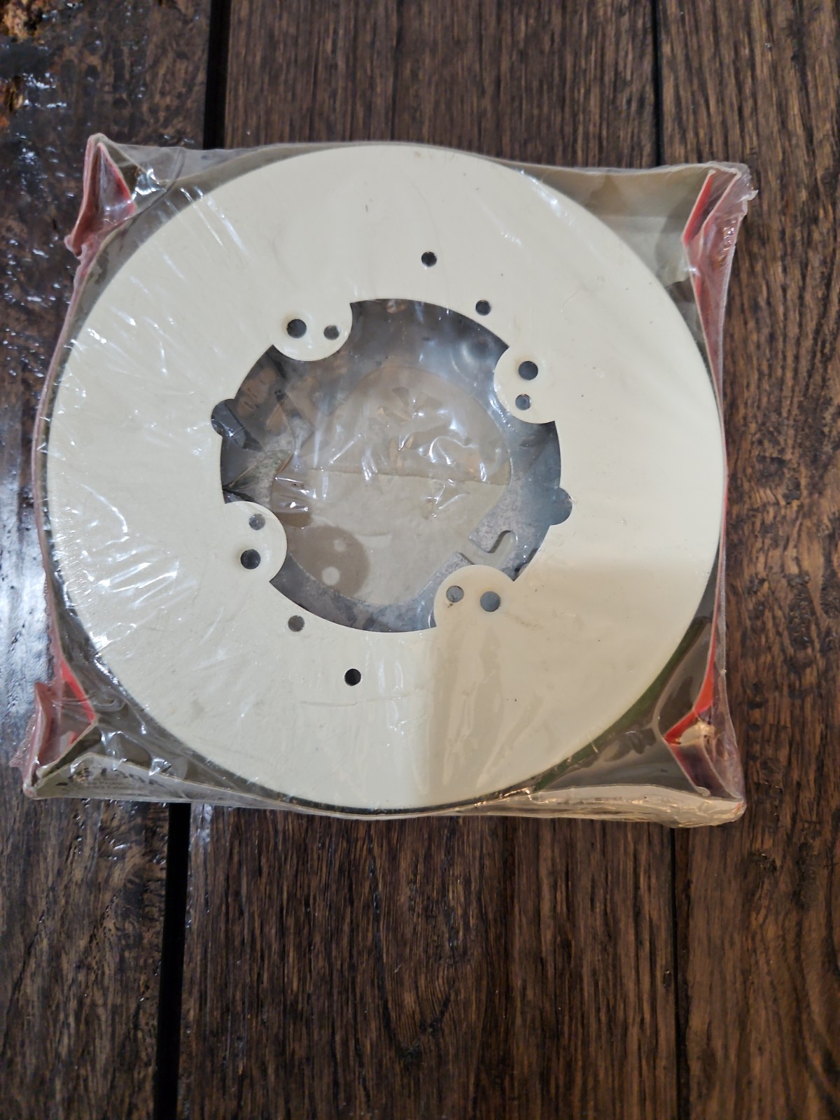 Legrand Wiremold V5739A Extension Box Open Base 6 3/8″ Diameter (NEW IN BOX)