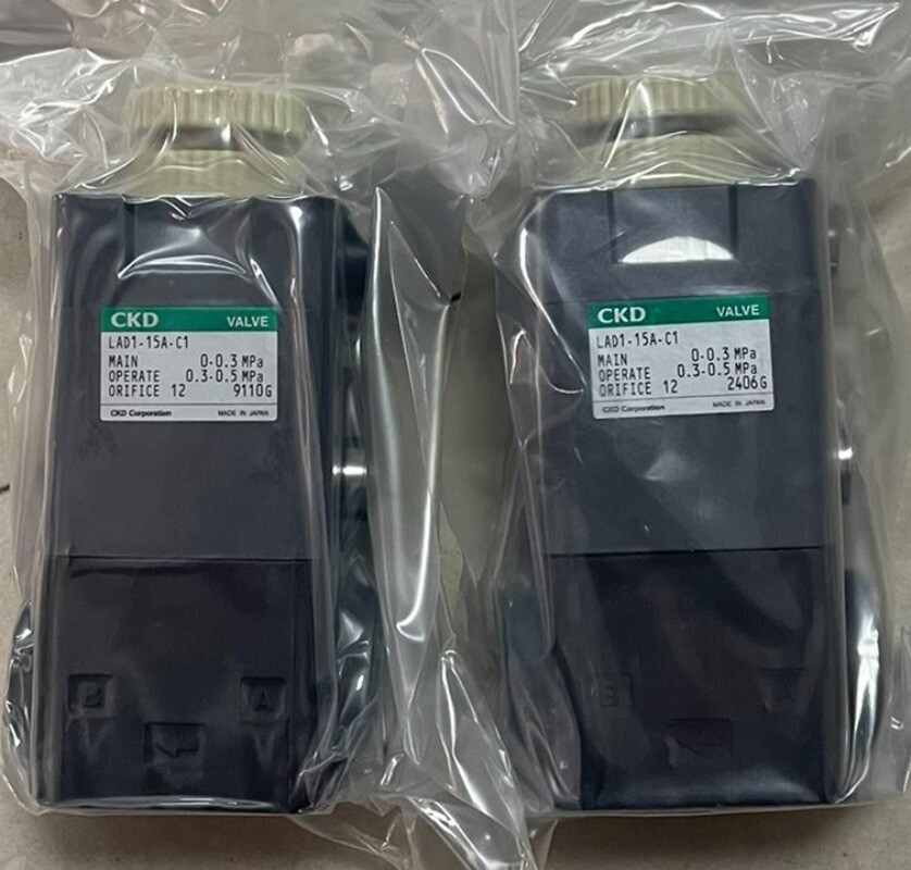 1pcs CKD Pneumatic Valve LAD1-15A-C1