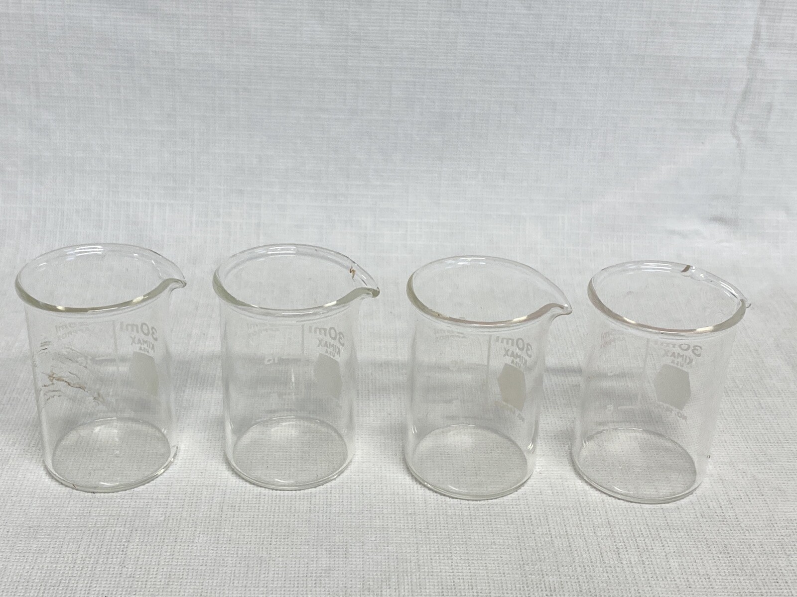 (4) DWK KIMAX Glass 30mL Low Form Graduated Griffin Beaker Pour Spout 14000-30 B