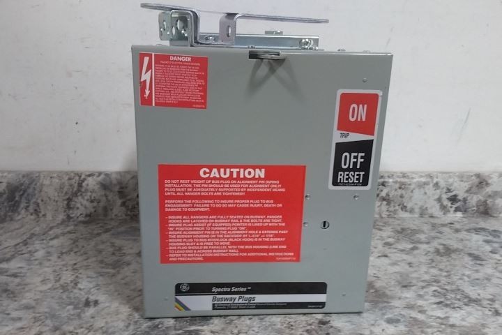 GE SB37EBG 240VAC 70 Amps 3 Poles 3 Phase Bus Plug