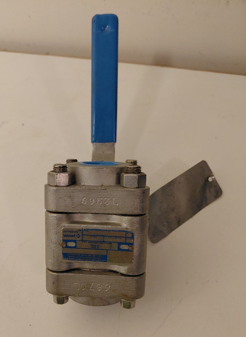 Jamesbury 4BBTG3600XT2 3/4 Inch Ball Valve CF8M, CL800, 7019L Top Grounded