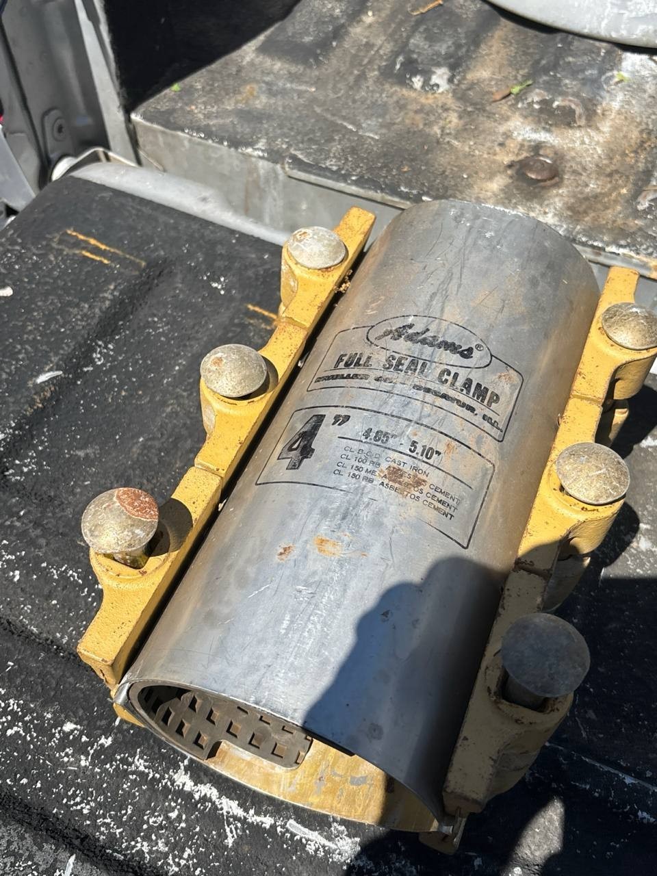 Adams Full Seal Clamp 4in Pipe Repair Clamp 4.85-5.10 Mueller Qty 1