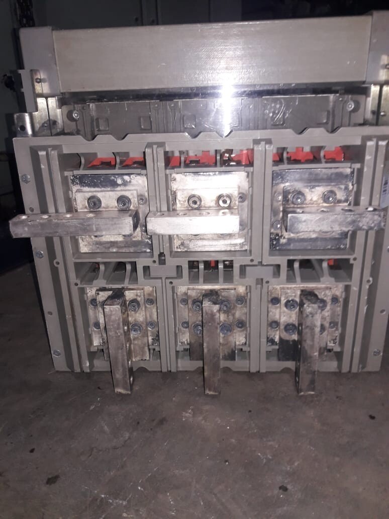 MERLIN GERIN / SCHNEIDER MASTERPACT NW40H1 4000A ACB 3 POLE SUPERIOR QUALITY