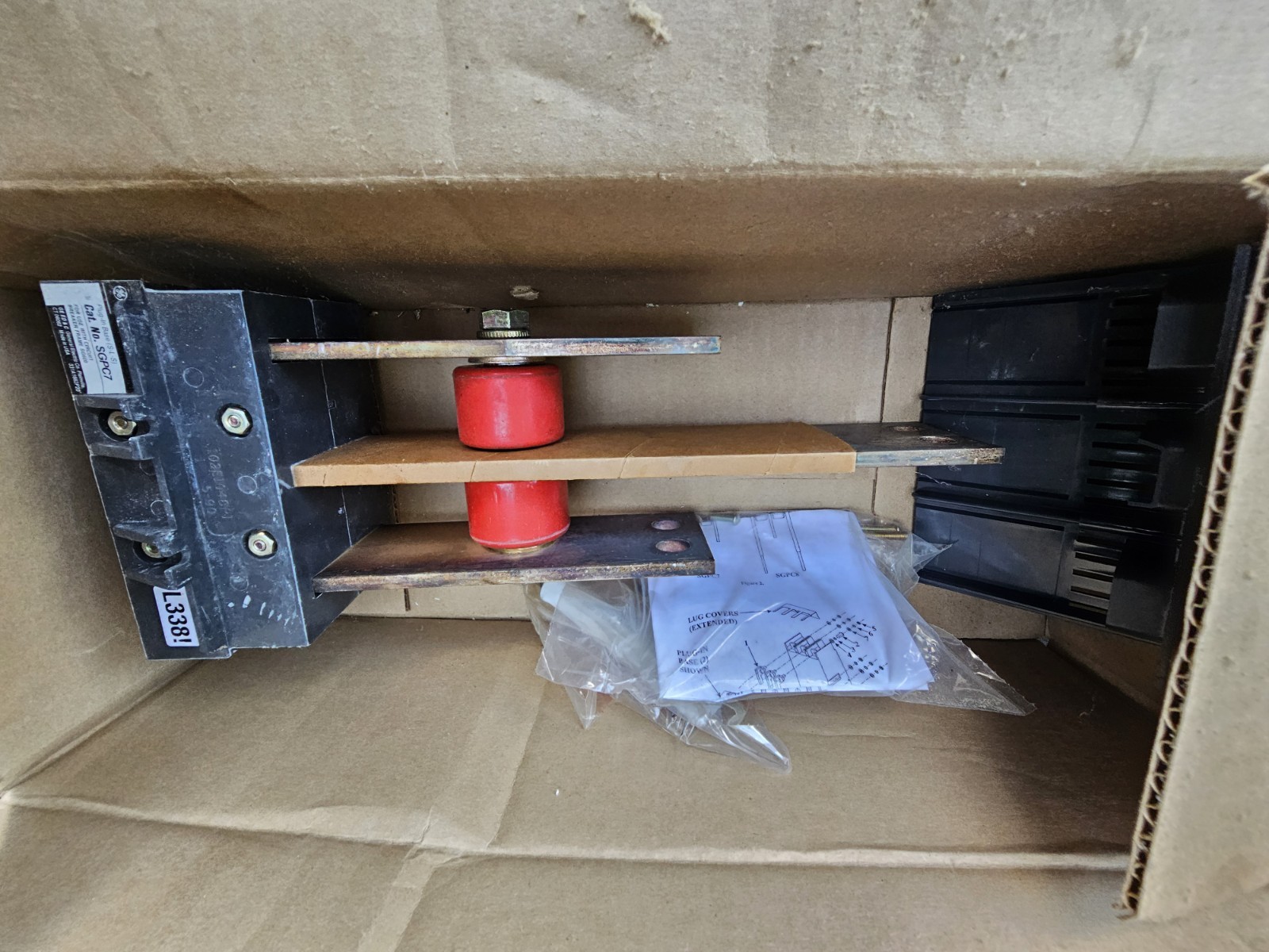 GE SGPC7 Spectra RMS Plug-In Mounting Base for SG600 600A Breakers 600 Amp SLS