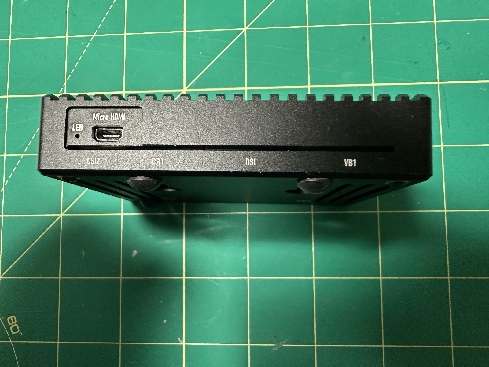 Khadas VIM4 in KKSB fanless case – 8GB RAM 32GB emmc (see details)