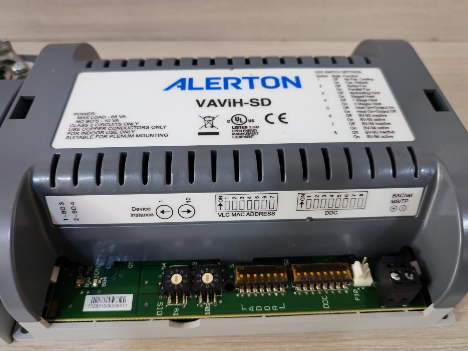 ALERTON VaVIH-SD VAV CONTROLLER WITH ACTUATOR 5002709-001 REV. G