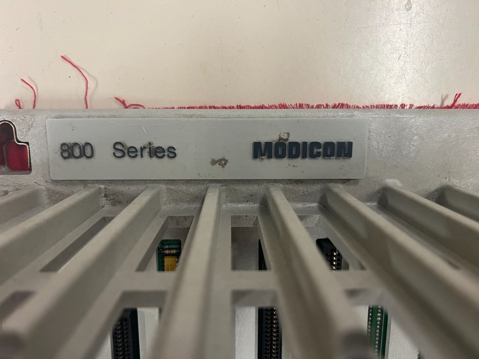ASH819103 Excellent Modicon 800 Series Rack AS-H819-103