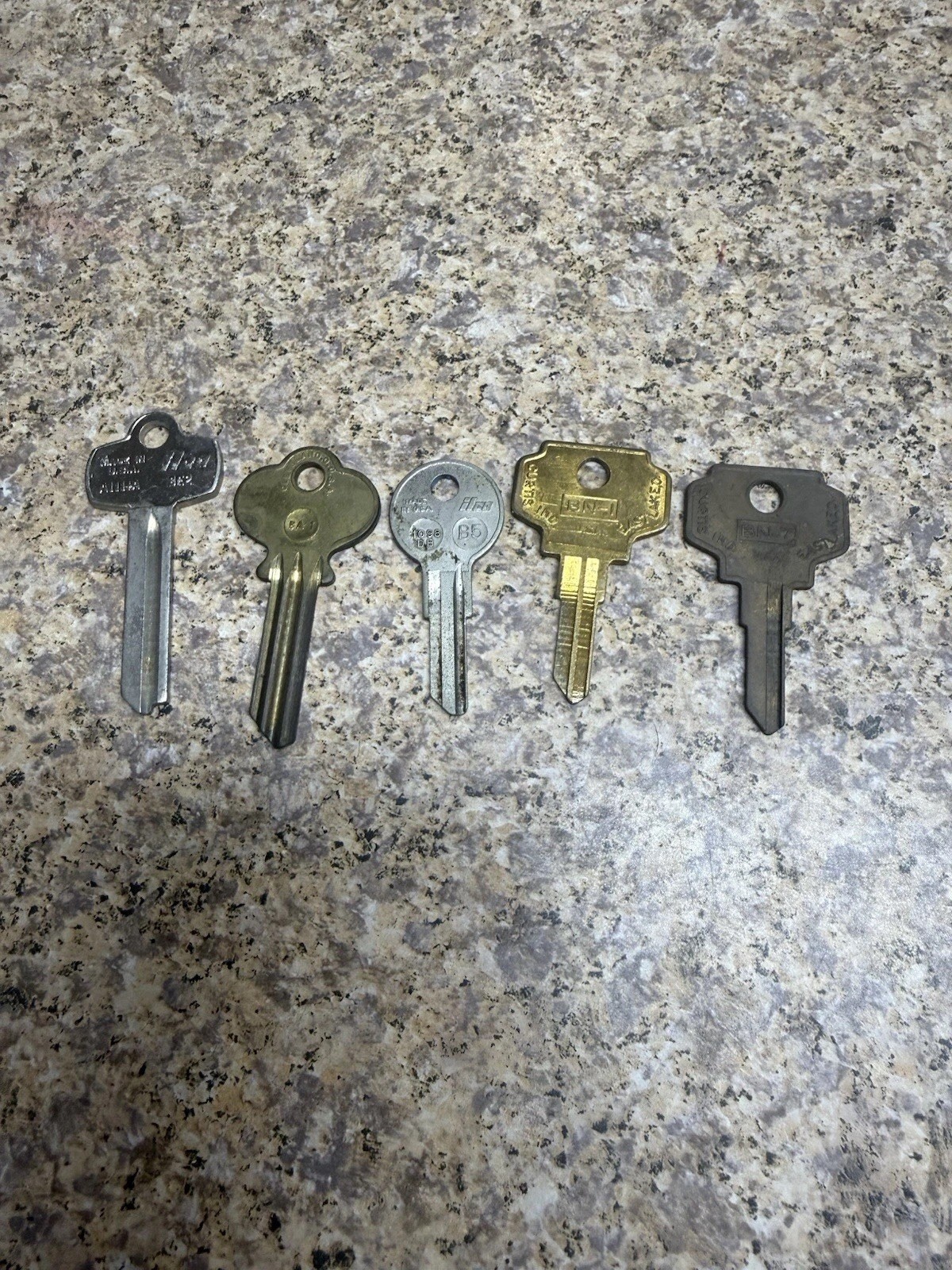 Lot 135 Key Blanks 3 lb Many Patterns See Details Ilco Master National Schlage