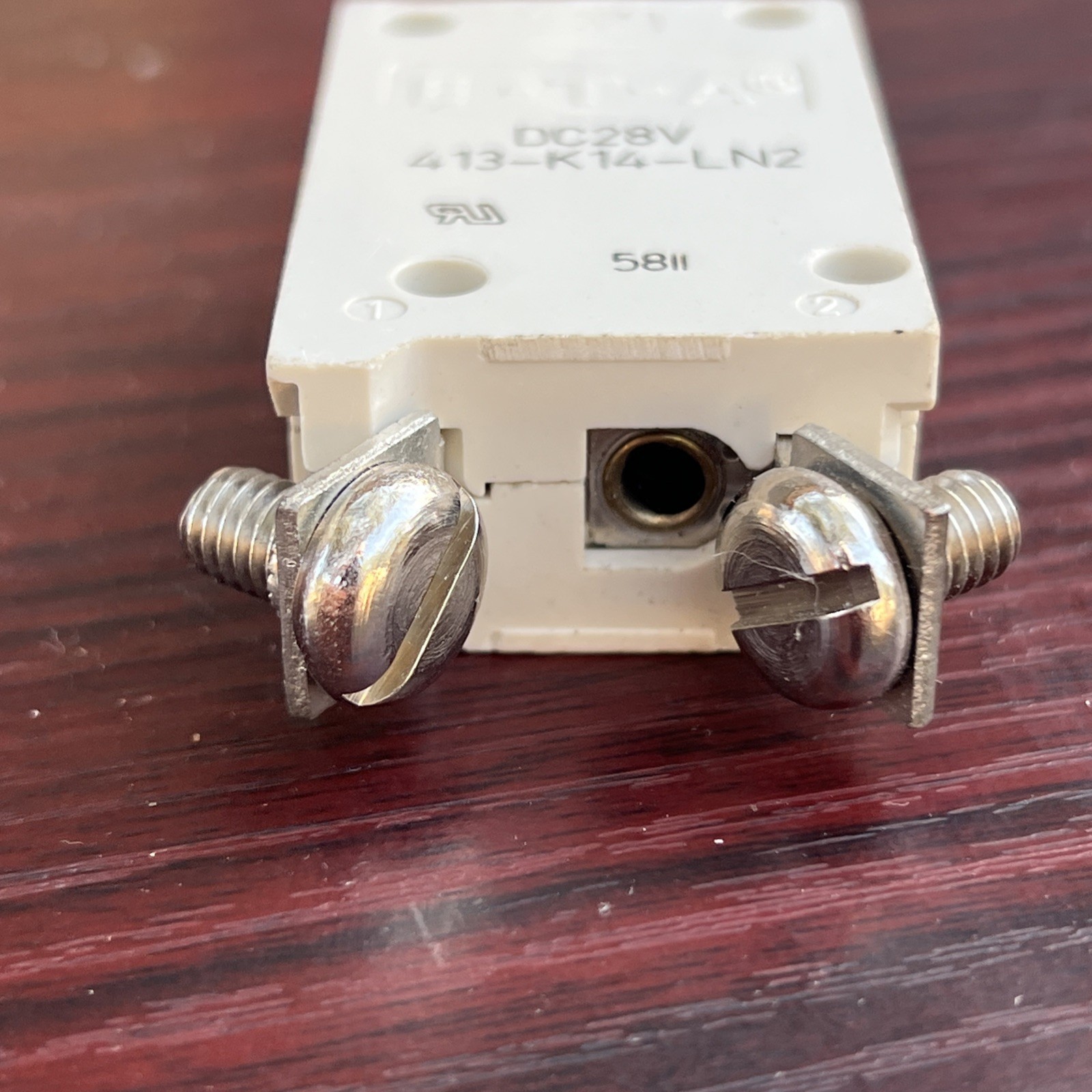 E-T-A Circuit Breaker P/N 413-k14-LN2, DC28V, ACII5V