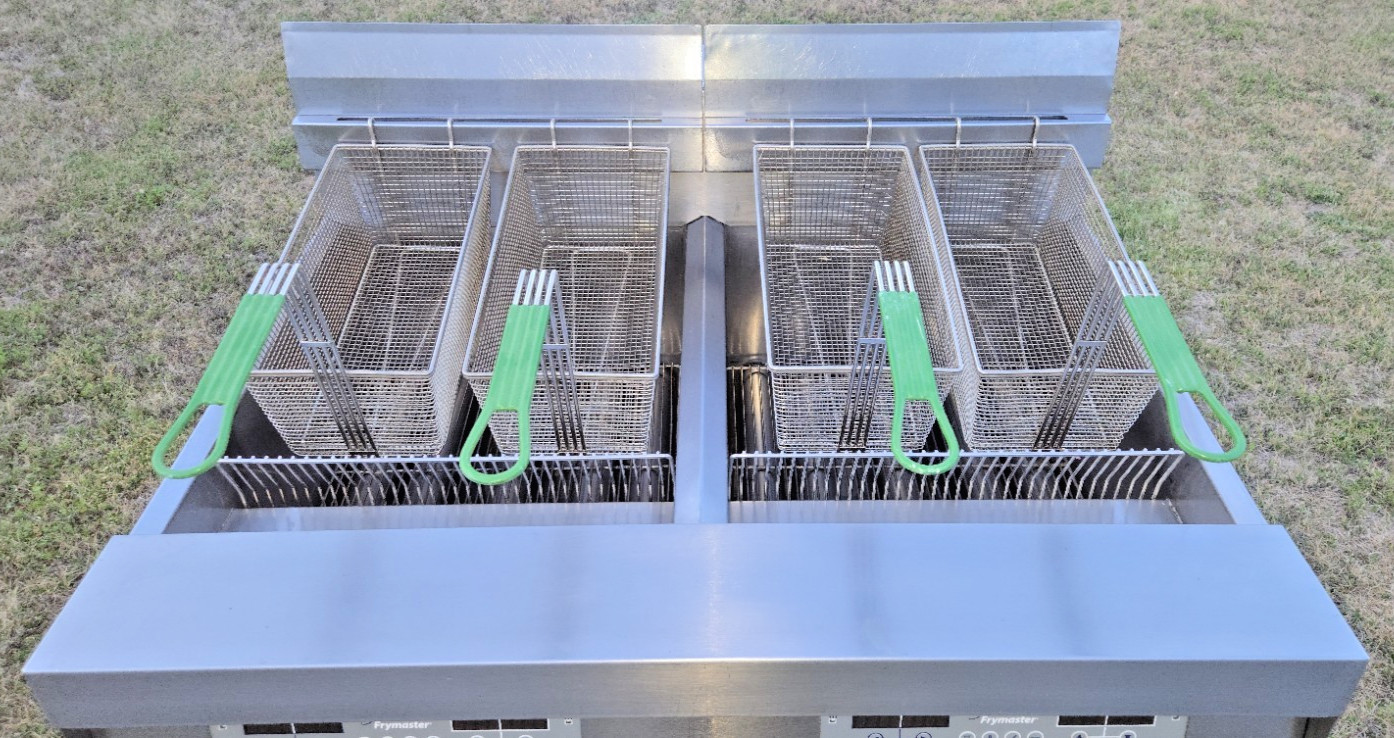 Frymaster Double Fryer Model#: FPLHD265GNC, Natural Gas, Filtration! Xtra Clean!