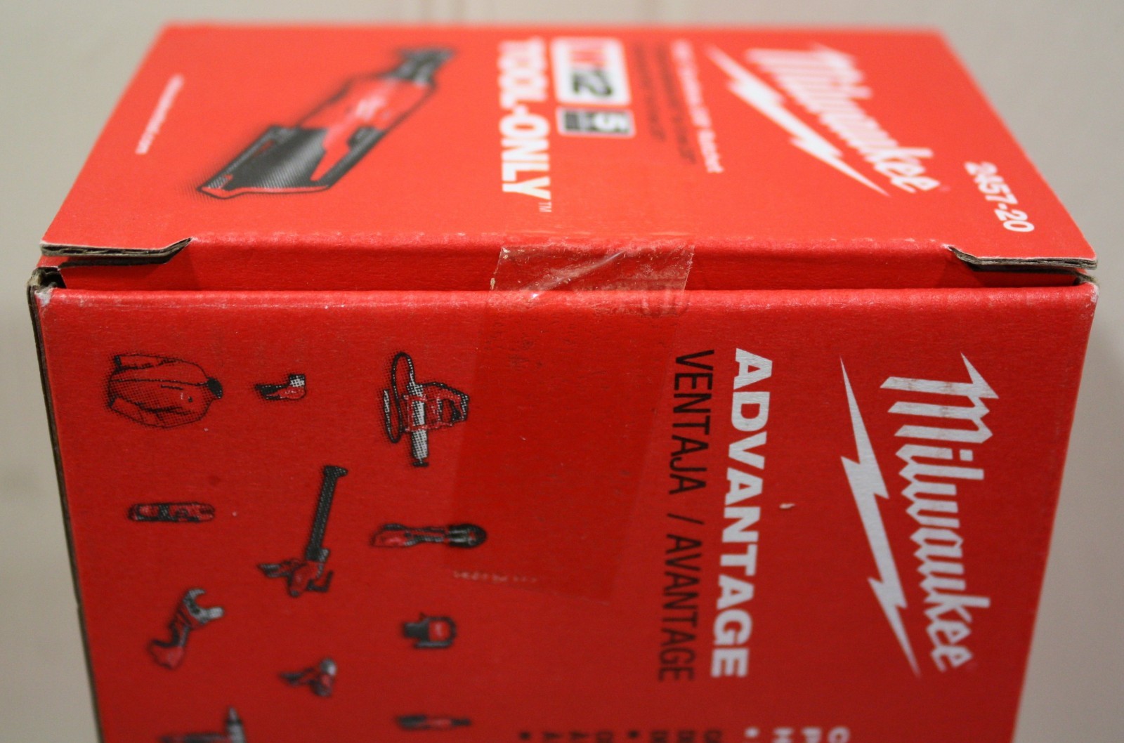 New Milwaukee 3404-22 M12 FUEL Brushless 1/2″ Hammer Drill Kit /Free M12 Ratchet