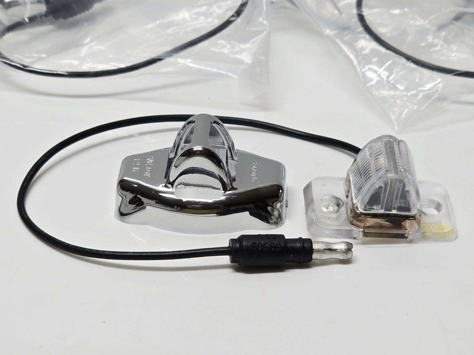 5 Optronics MCL181ARCRGB Amber/Red reversible fender light, Self Grounding