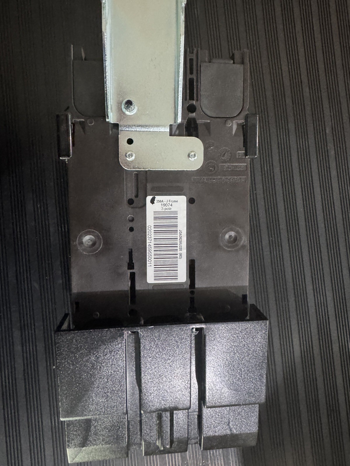 Square D JGA36250U33X Circuit Breaker, LSI Type, 35kA@480V,65kA@600V new no box
