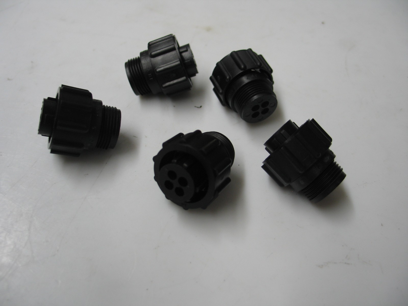 NIB 5 PCS TE CONNECTIVITY AMP 206060-1 FEMALE CONNECTOR PLUG HOUSING 4 PIN Q0375