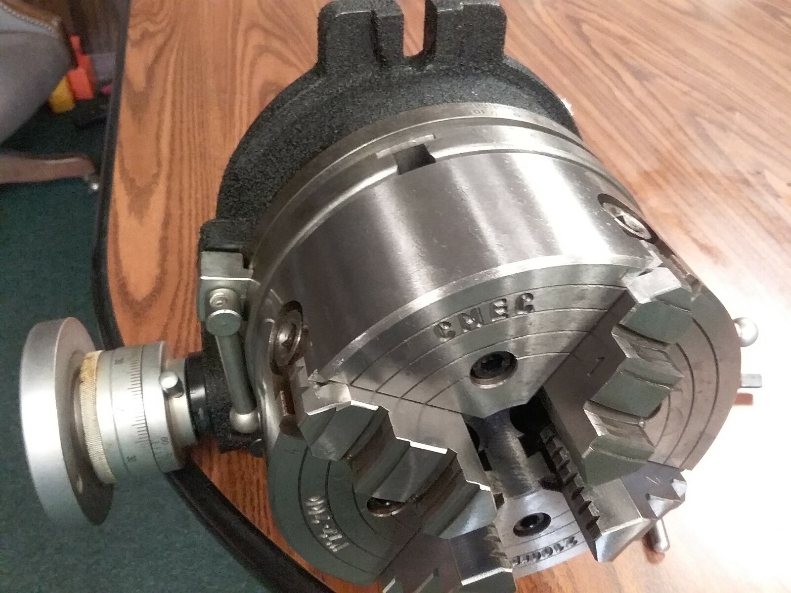 8″ HORIZONTAL & VERTICAL ROTARY TABLE w. 8″-4 jaw independent chuck 4 T-nuts
