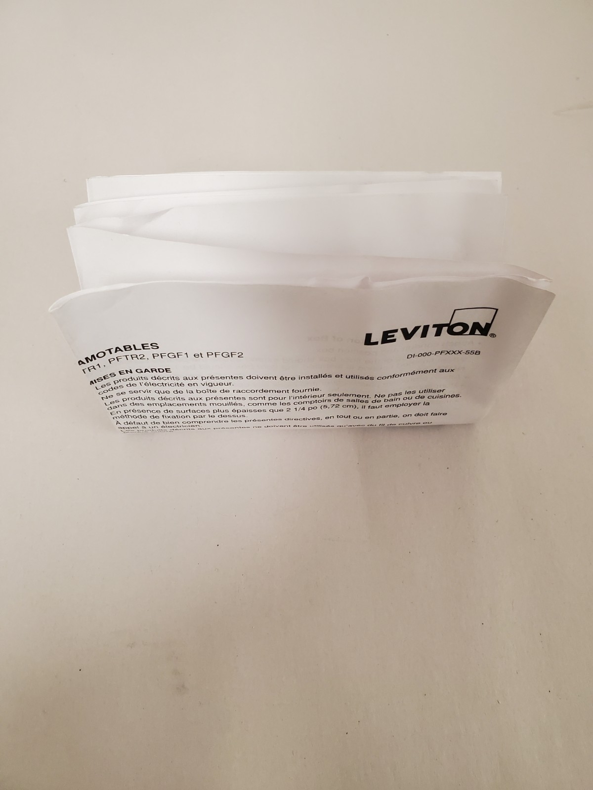 *READ DESC* Leviton Pop-Up Floor Box w/ 3.6 Amp USB Charger 15 Amp Outlet Bronze