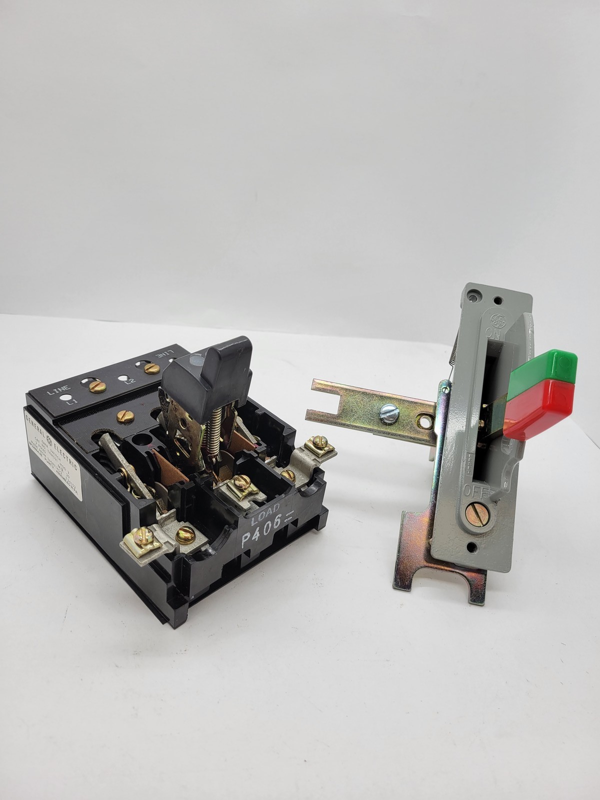General Electric THMS31 Disconnect Switch Assembly QMR MOD 2 3P Fusible