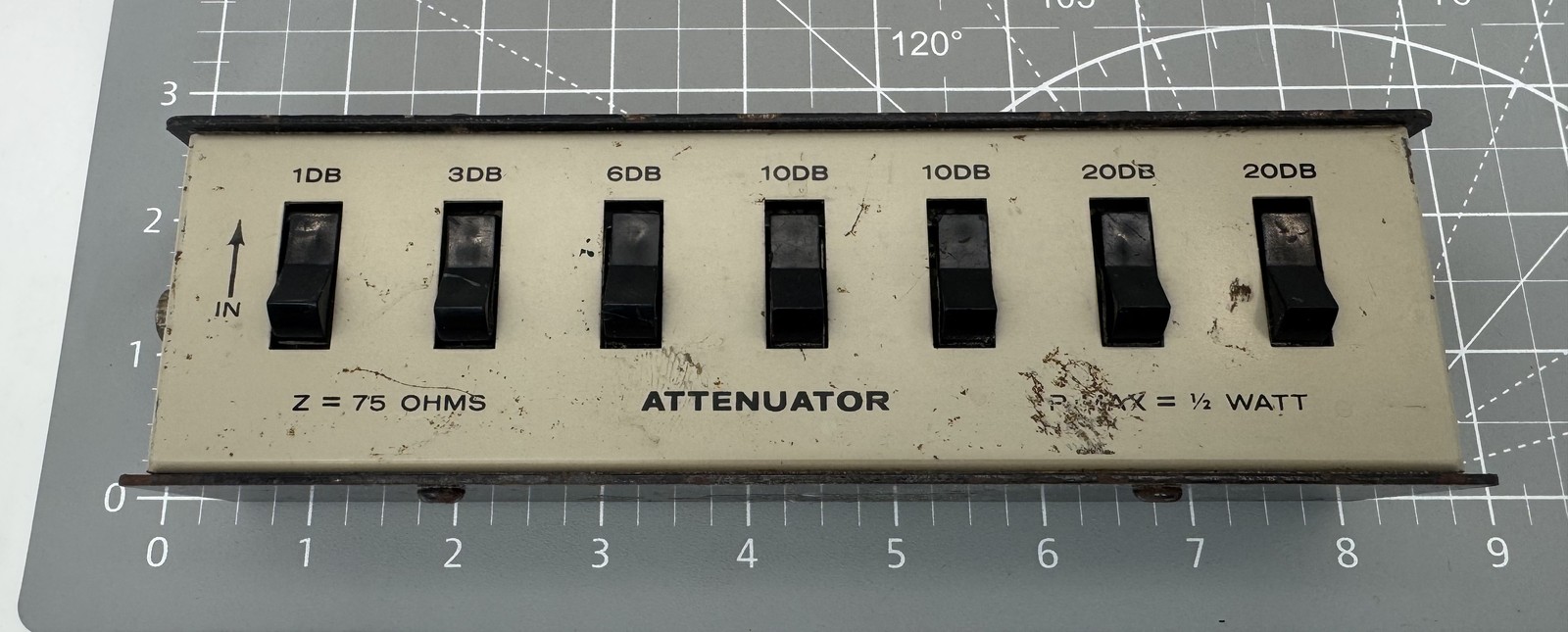 Vintage Step Attenuator 75 Ohms 1dB to 70dB BNC Connectors 1/2 Watt Max